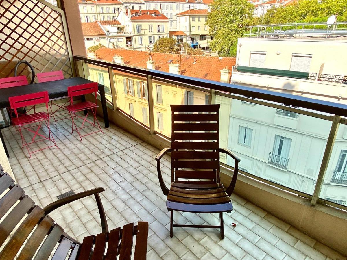 LE MAGNOLIA - TRÈS BEAU 2 PIÈCES à 2 MIN DU CENTRE-VILLE Cannes Ngoại thất bức ảnh
